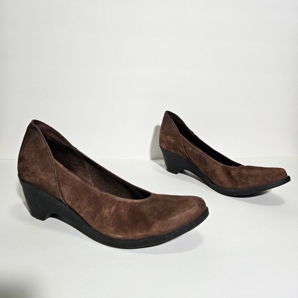 Arche Brown Nubuck Leather Slip On Round Toe Pumps